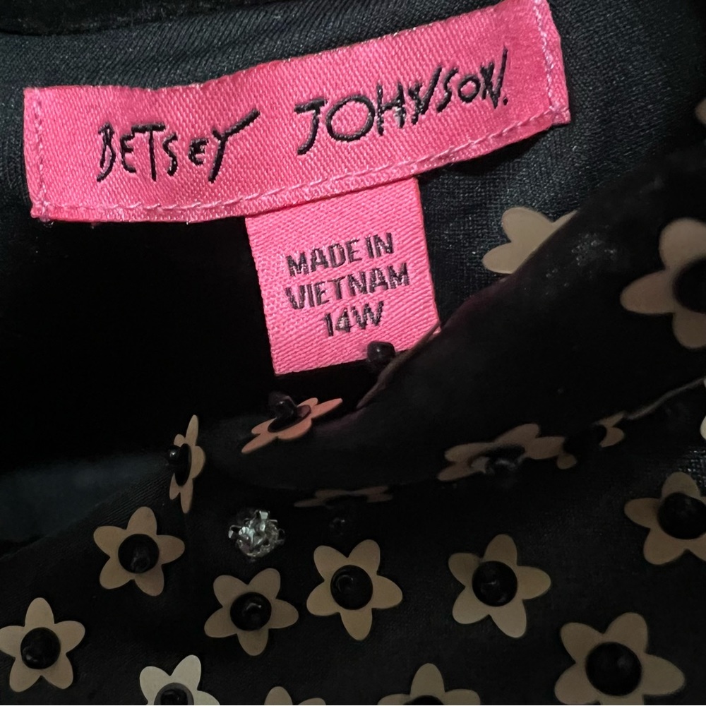 Betsey Johnson Cocktail Dress With Embellished Collar - Picture 7 of 14